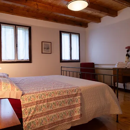 Nocleg ze śniadaniem Da Monsignore Crespano del Grappa